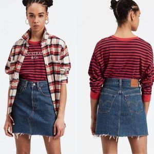 Levi’s High Rise Denim Mini Skirt Deconstructed Iconic Boyfriend Size 25 NWT
